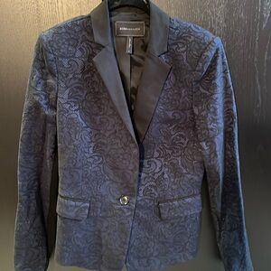 Ladies BCBGMAXAZRIA Dark Navy and Black Embroidered Blazer Size Small